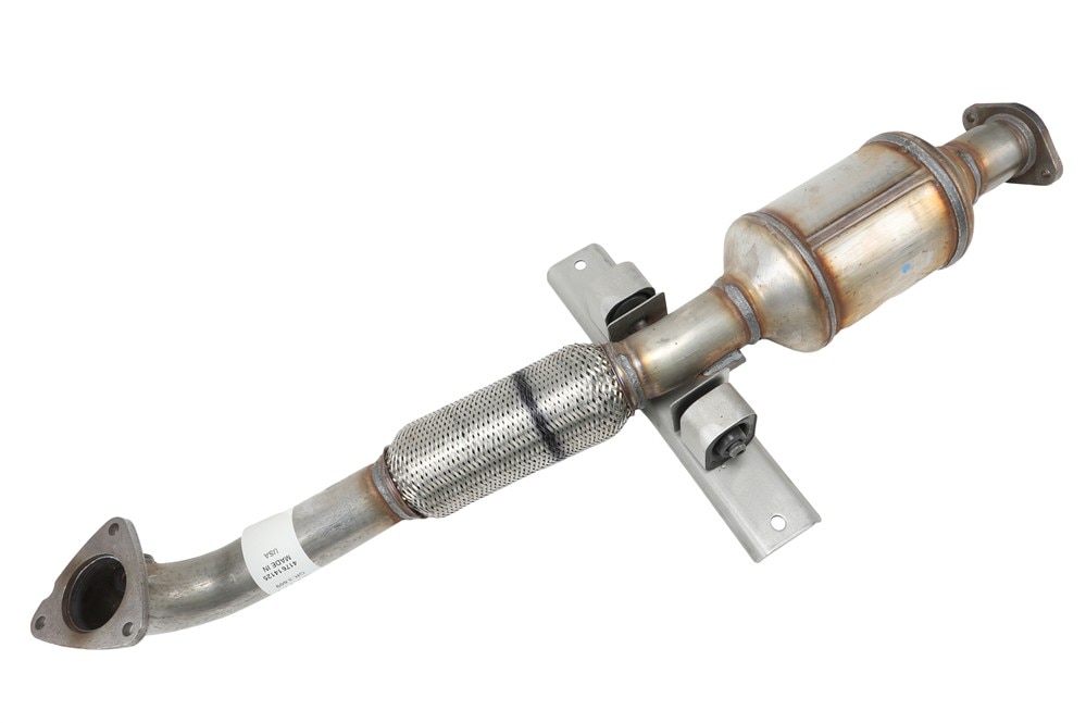 GM Genuine Parts Front Exhaust Pipe with 3-Way Catalytic Converter, Pipe, Flange, Bracket, Insulators, Hanger, and Nut