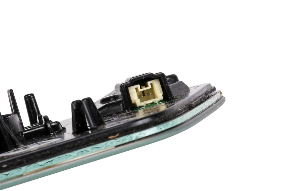 GM Genuine Parts Driver Side Rear View Mirror Glass