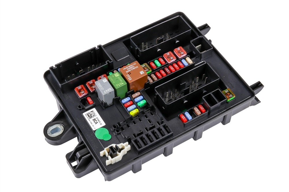 GM Genuine Parts Body Wiring Harness Junction Block