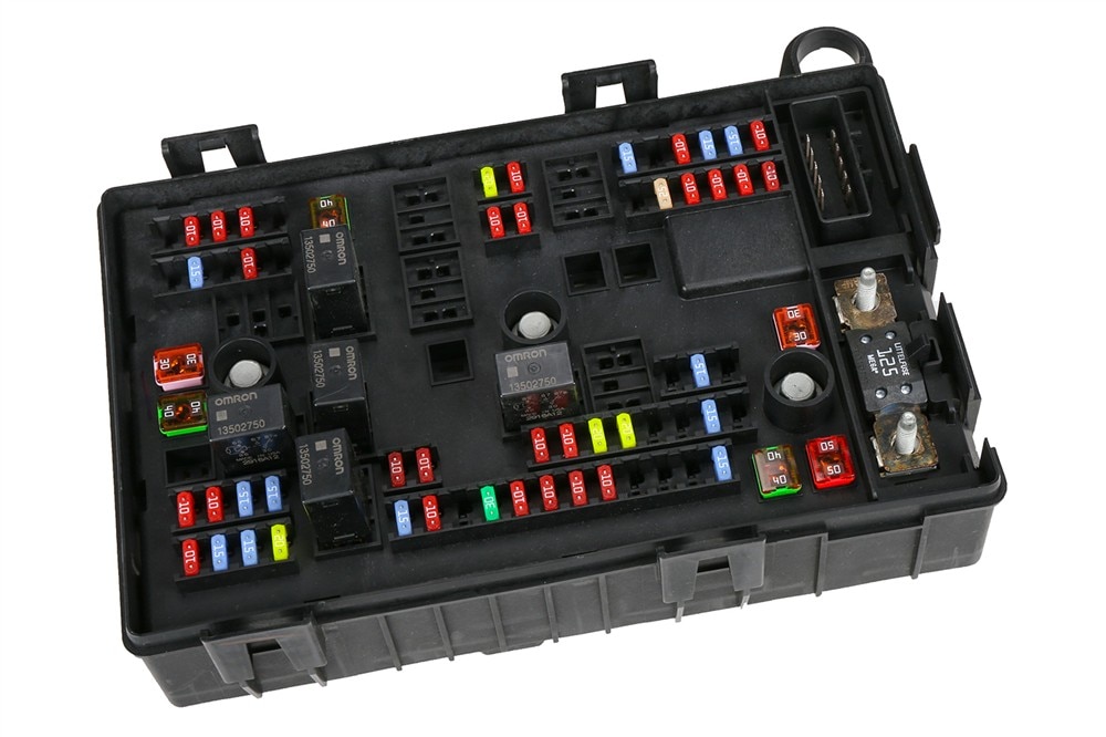 GM Genuine Parts Engine Wiring Harness Junction Block