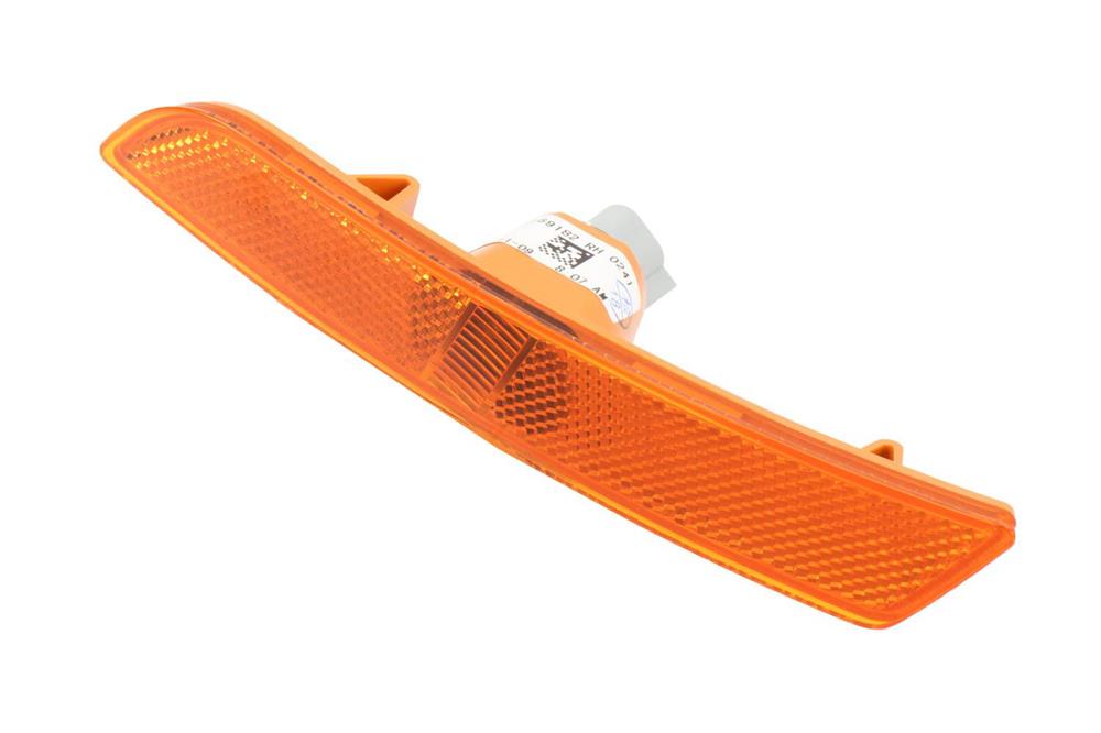 GM Genuine Parts Amber Front Passenger Side Marker Lamp