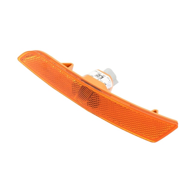 GM Genuine Parts Amber Front Passenger Side Marker Lamp