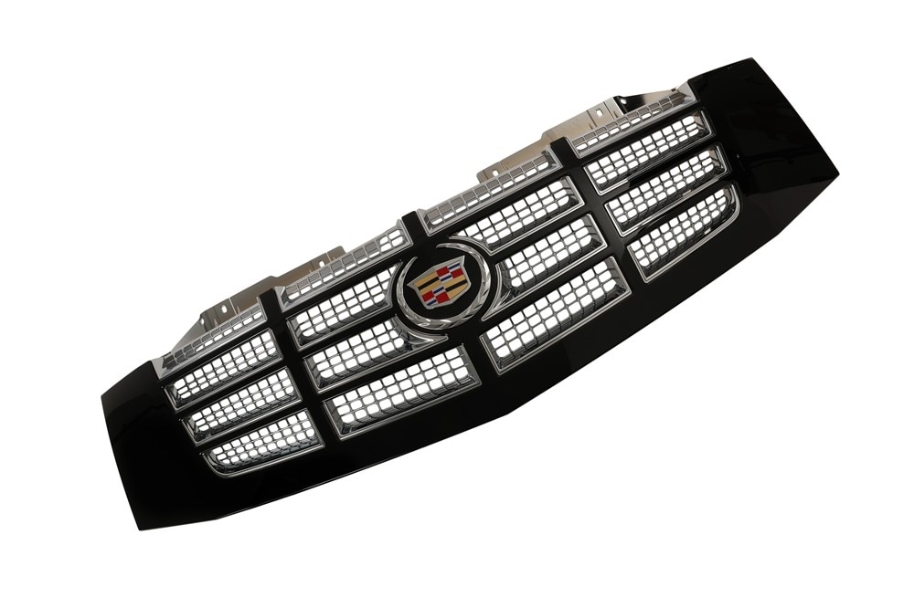 GM Genuine Parts Black Front Grille with Crest and Wreath Emblem