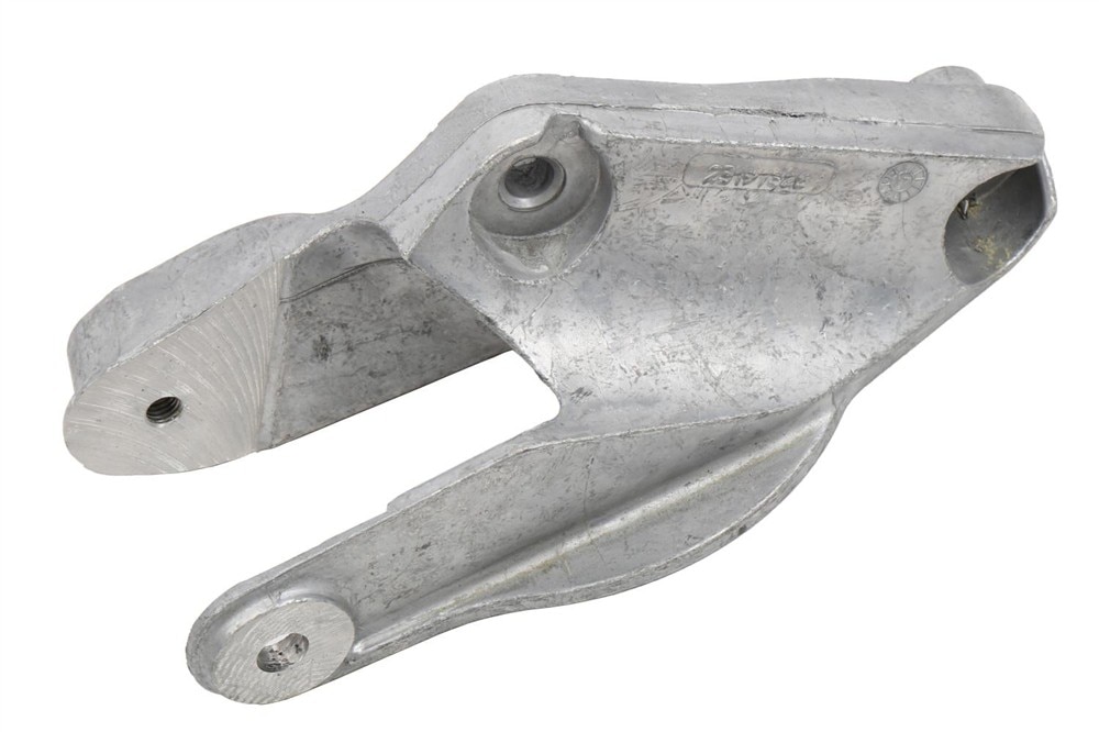GM Genuine Parts Engine Mount Strut Bracket