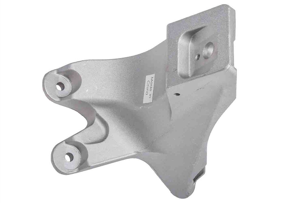 GM Genuine Parts Passenger Side Engine Mount Bracket