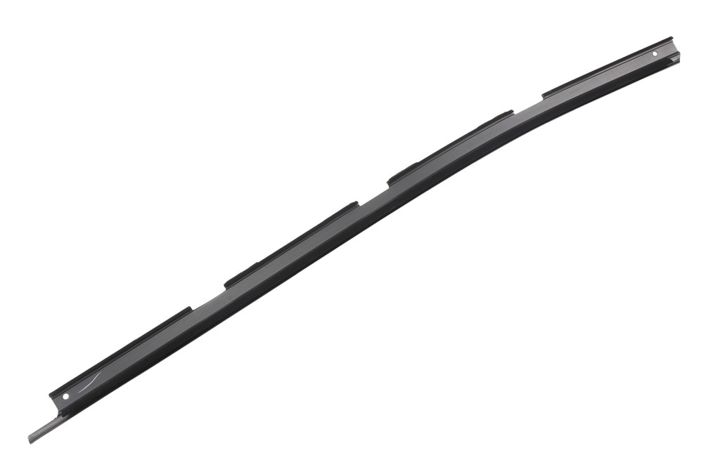 GM Genuine Parts Passenger Side Front Door Window Belt Molding