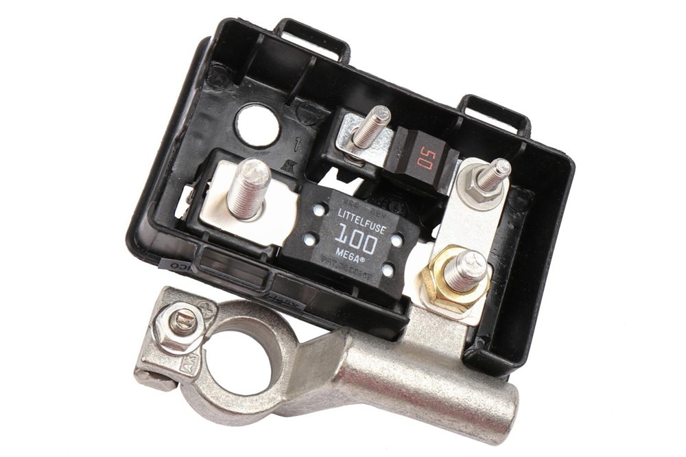 GM Genuine Parts Battery Distribution Fuse Block