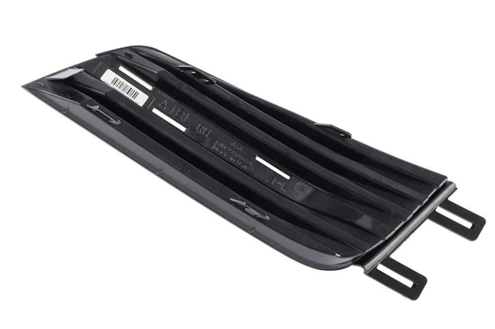 Cadillac GM Genuine Parts Passenger Side Front Fog Lamp Opening