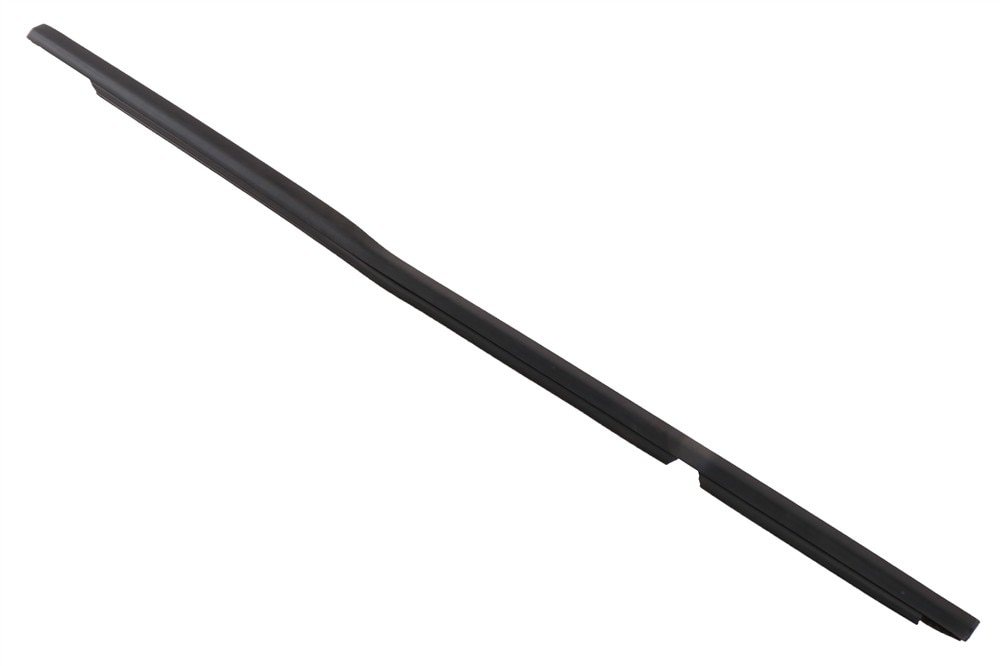 GM Genuine Parts Passenger Side Rear Door Window Belt Molding