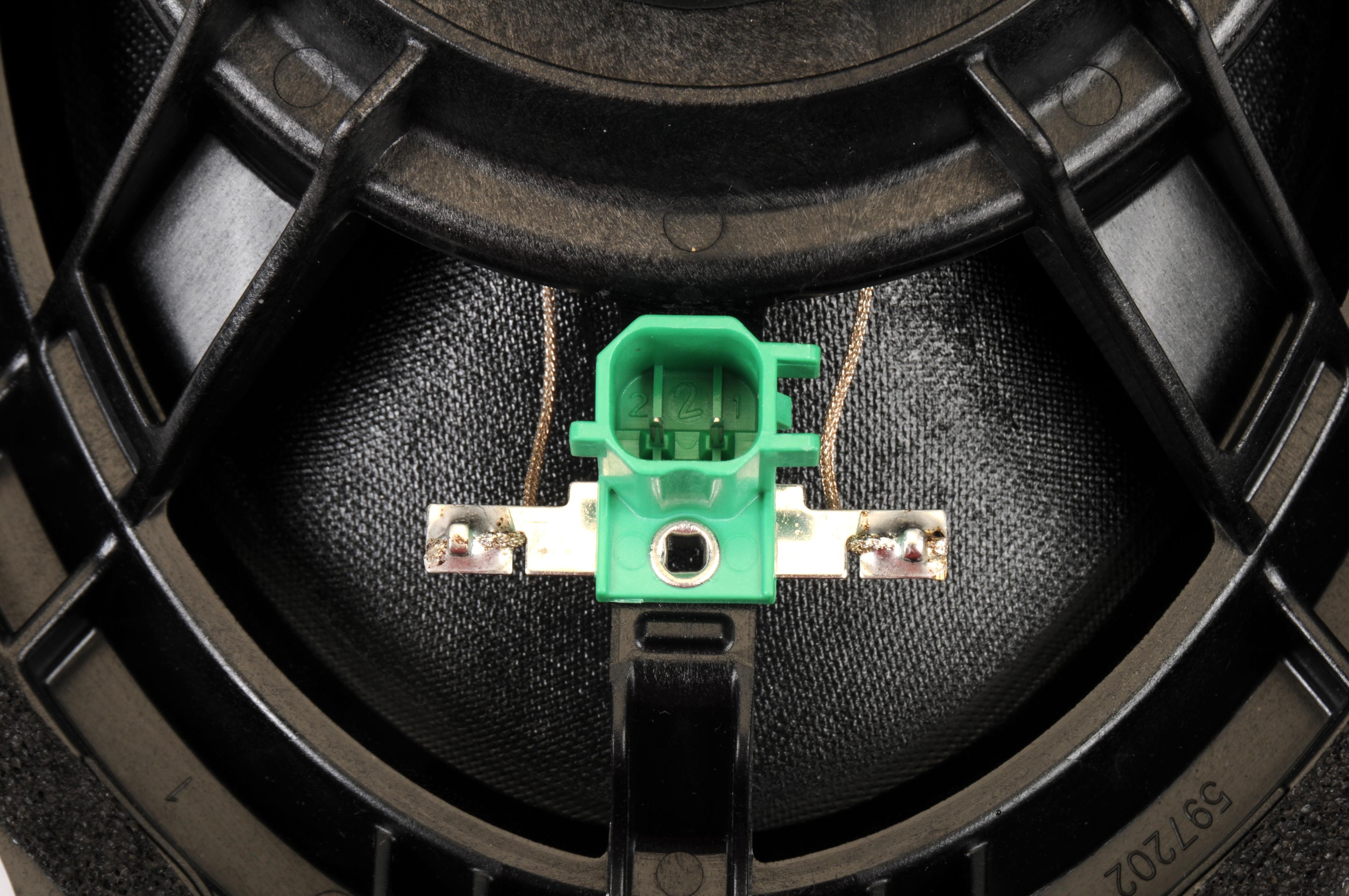 Chevrolet GM Genuine Parts Rear Radio Speaker | 23288514