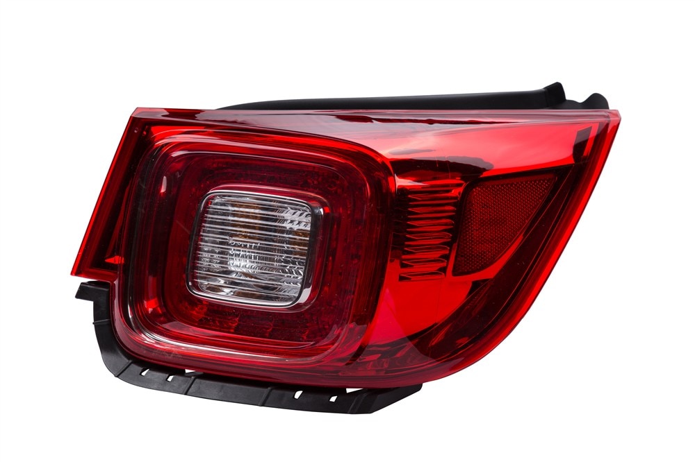GM Genuine Parts Passenger Side Rear Body Tail Lamp