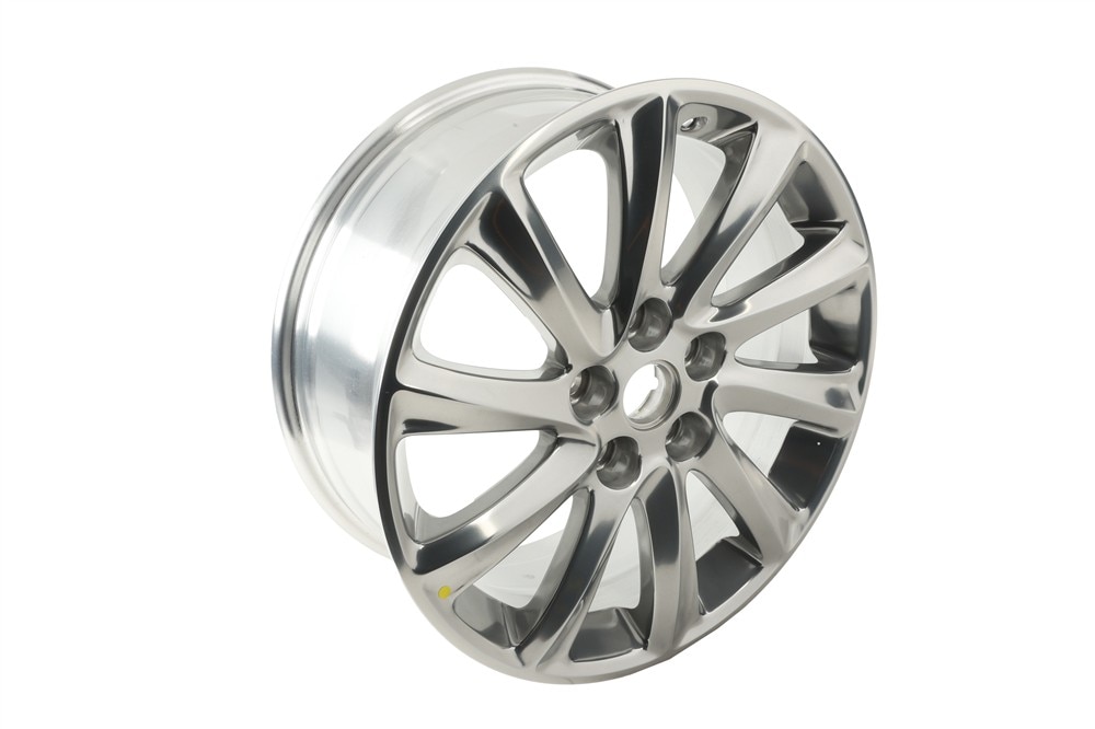 GM Genuine Parts Aluminum Front and Rear Wheel