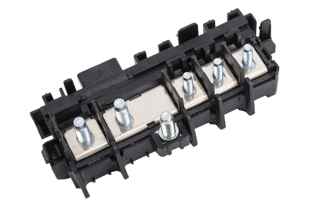 GM Genuine Parts Battery Distribution Engine Compartment Fuse Block