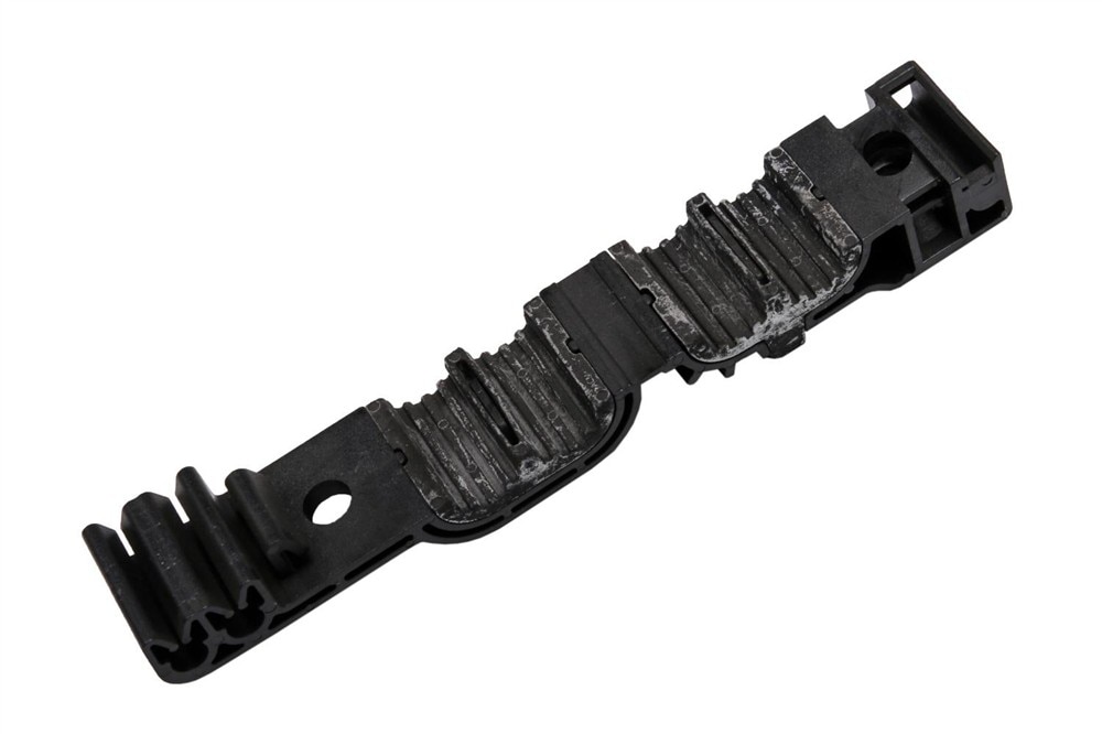 GM Genuine Parts Brake, Fuel Feed, Fuel Return, and Vapor Canister Pipe Retainer