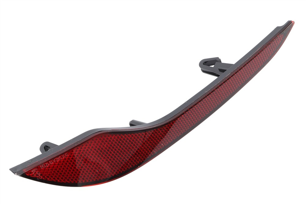 GM Genuine Parts Rear Passenger Side Fascia Lower Signal Lamp