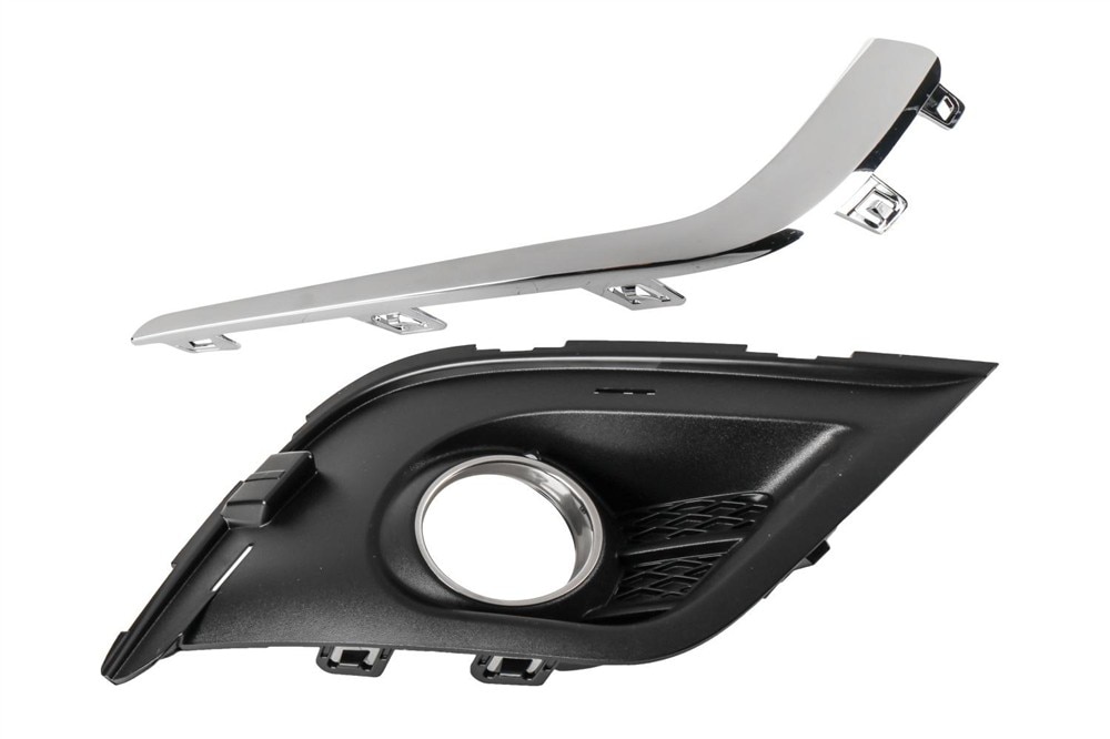 GM Genuine Parts Passenger Side Front Fog Lamp Bezel