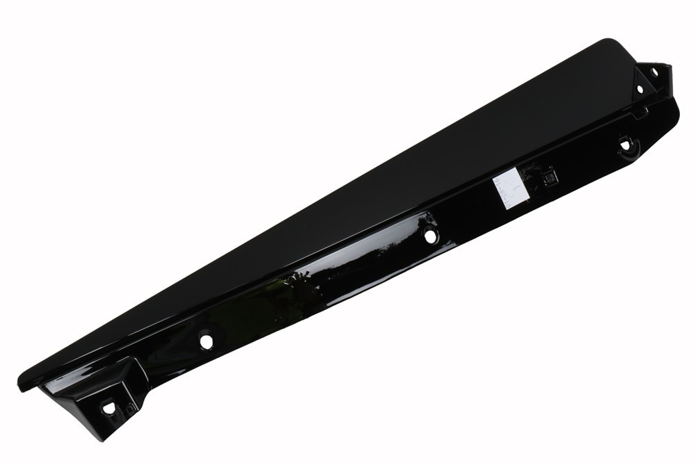 GM Genuine Parts Black Front Bumper Fascia Outer Air Deflector