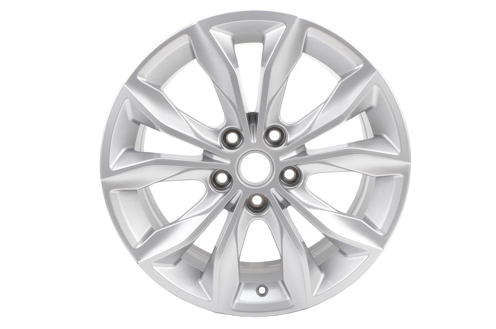 GM Genuine Parts 17x7.5in Aluminum Front and Rear Wheel
