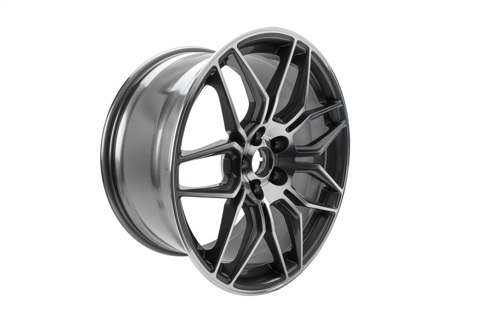 GM Genuine Parts Machined Face 20x10 inch Aluminum Split-6-Spoke Front Wheel