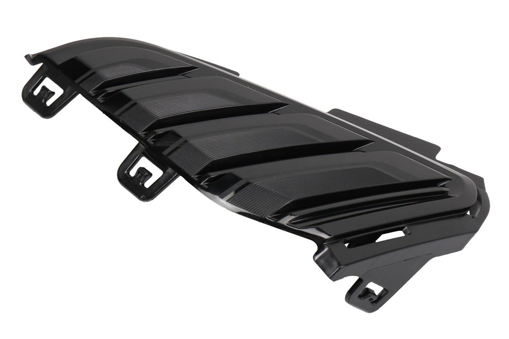 GM Genuine Parts Black Front Passenger Side Fog Lamp Opening Cover