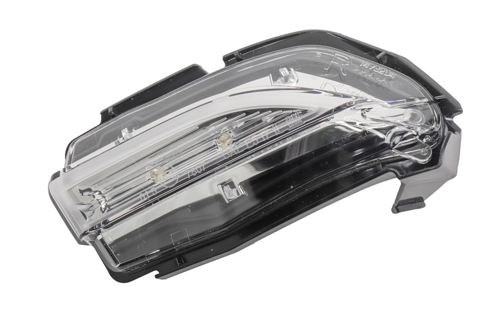 GM Genuine Parts Passenger Side Rearview Mirror Turn Signal Lamp