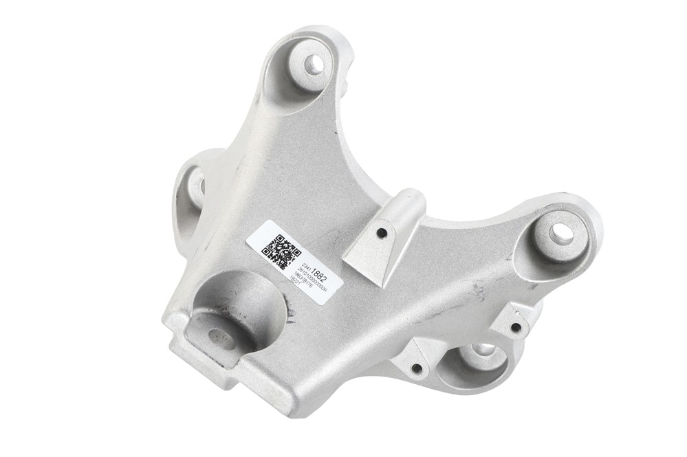 GM Genuine Parts Passenger Side Engine Mount Bracket