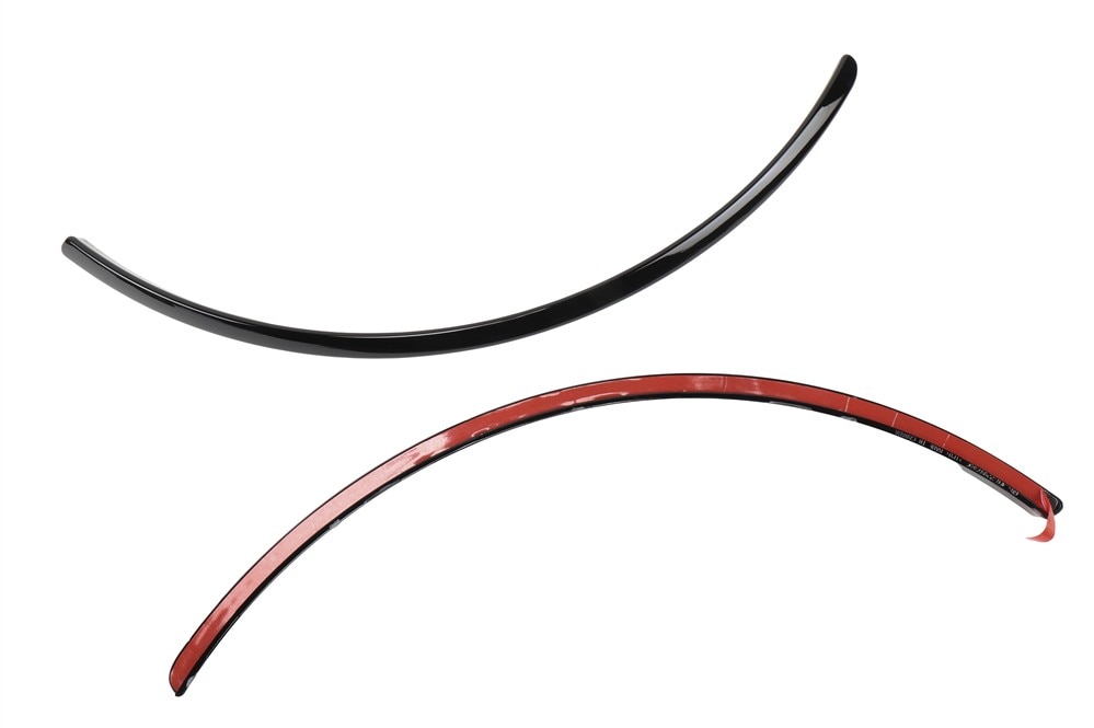 GM Genuine Parts Rear Wheel Opening Molding