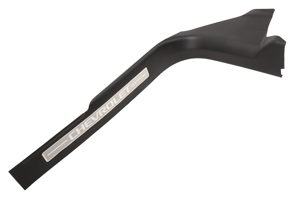 GM Genuine Parts Passenger Side Door Sill Plate in Black with Clips