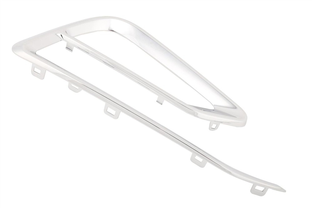 GM Genuine Parts Passenger Side Front Fog Lamp Bezel Insert