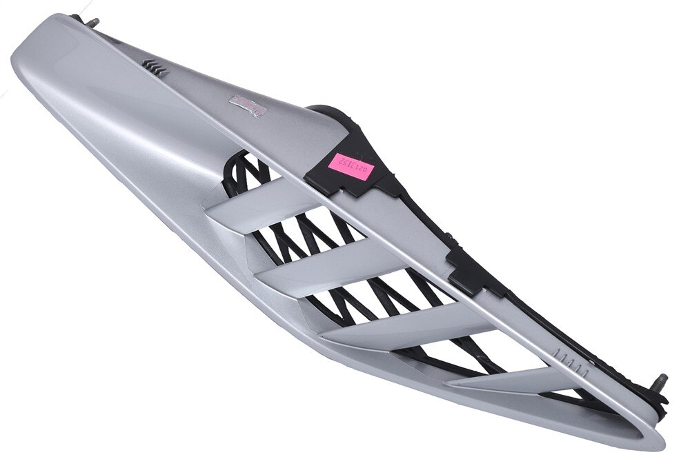 GM Genuine Parts Switchblade Silver Metallic Passenger Side Quarter Panel Air Scoop