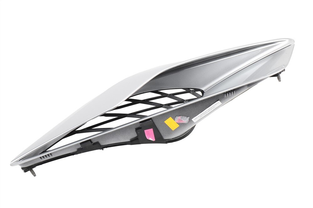 GM Genuine Parts Switchblade Silver Metallic Passenger Side Quarter Panel Air Scoop