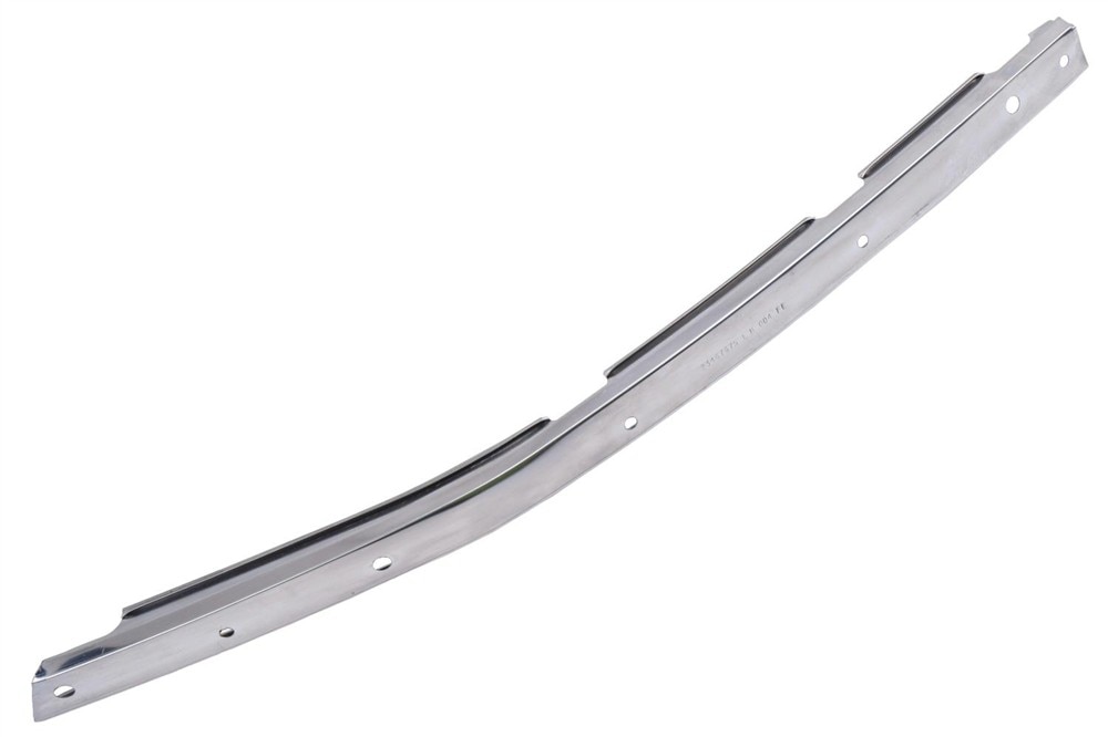 GM Genuine Parts Driver Side Door Weatherstrip Retainer