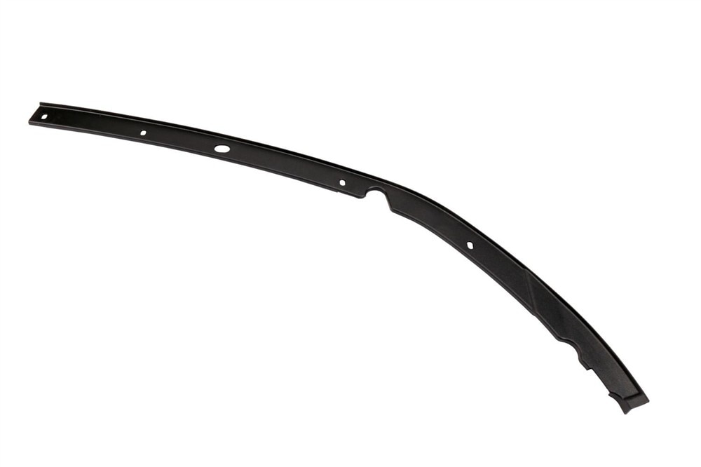 GM Genuine Parts Passenger Side Front Bumper Fascia Upper Molding