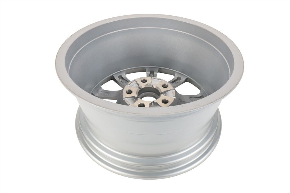 GM Genuine Parts 17x8.5-Inch Aluminum Wheel | 23492301 | GM Parts