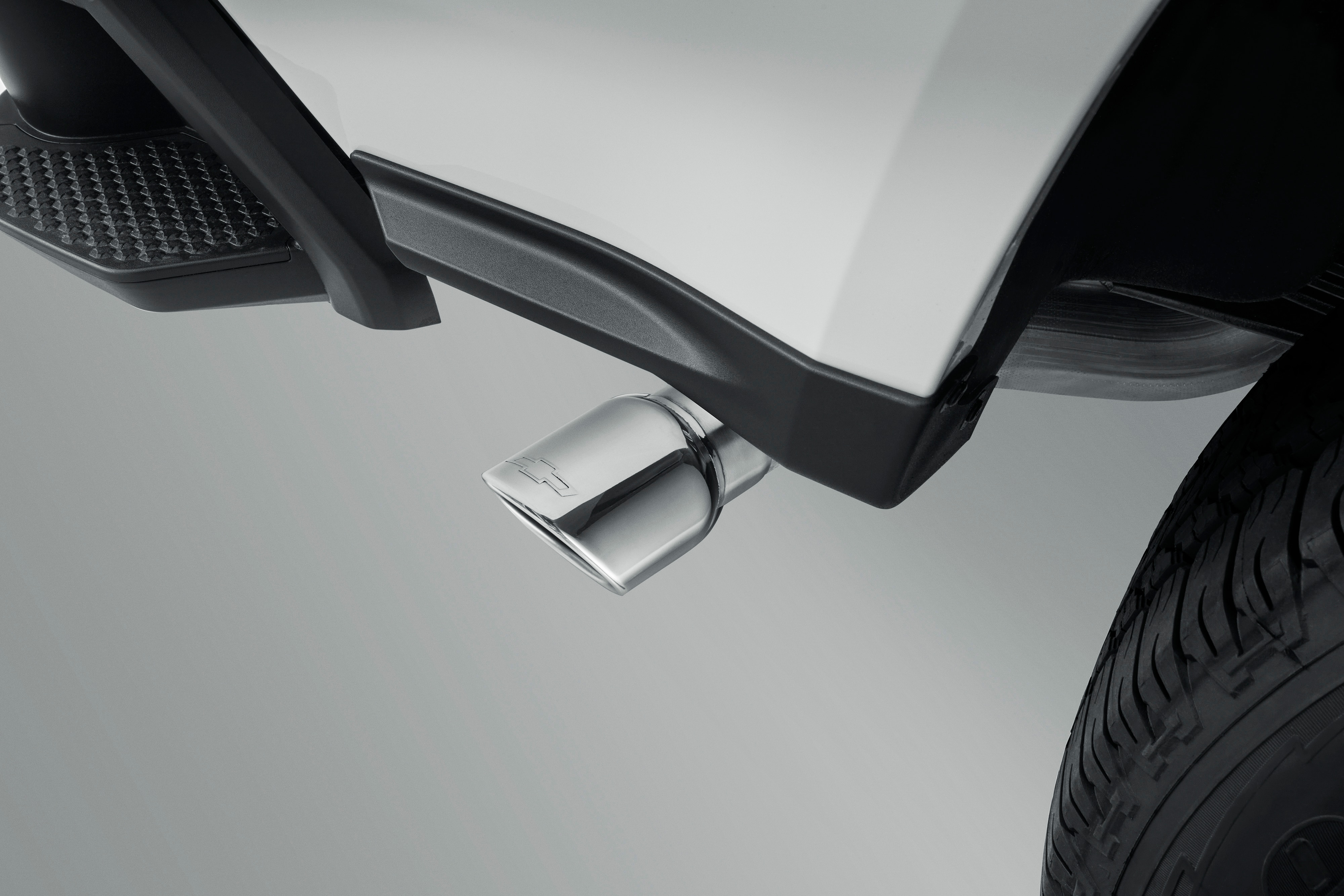 2.7L Polished Stainless Steel Single Outlet Exhaust Tip with Bowtie Logo