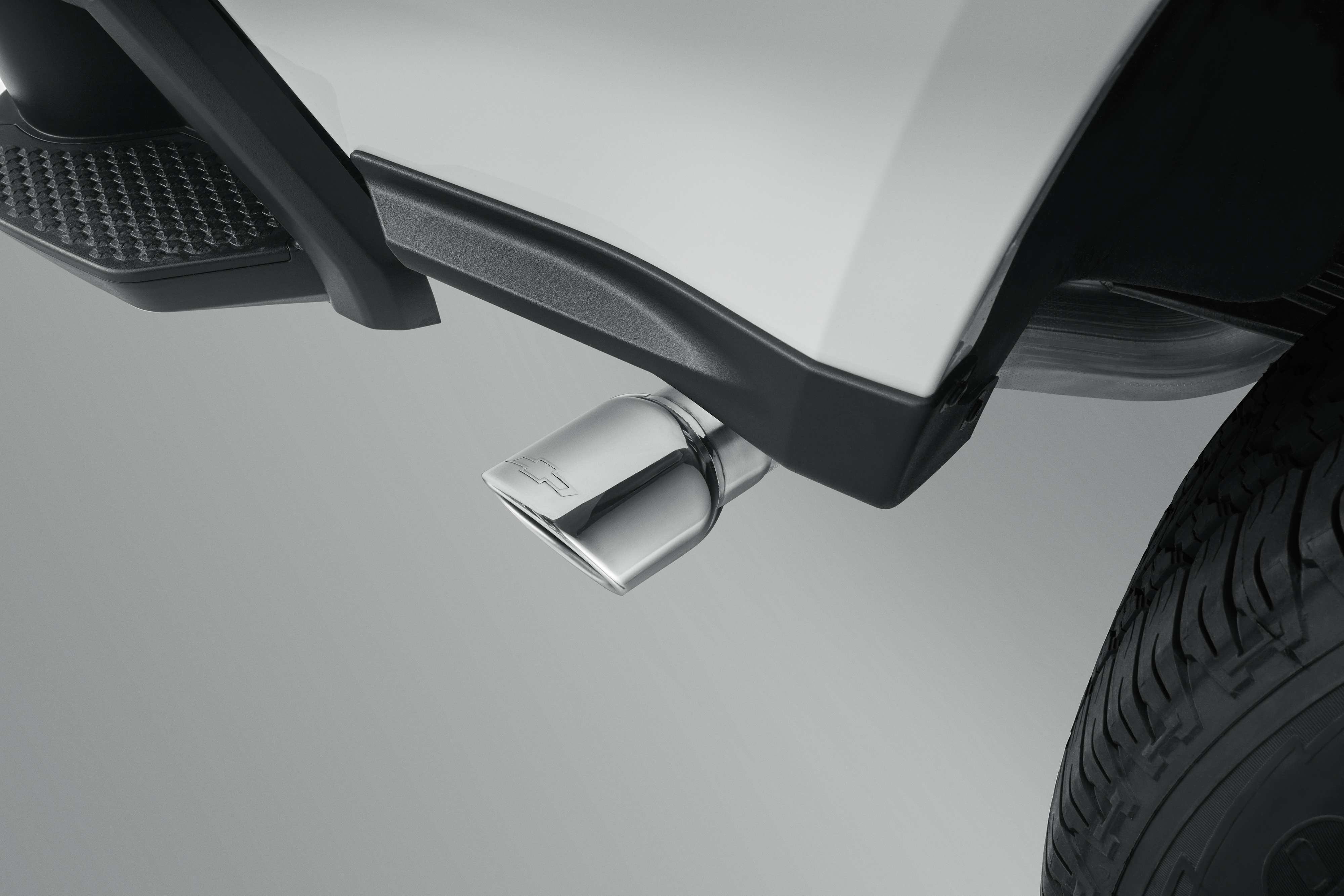 Northeastern Exhaust Stainless Steel Muffler – Fits 2007-2010 Silverado/Sierra 153 WB – 3.5" In/Out, Single Outlet