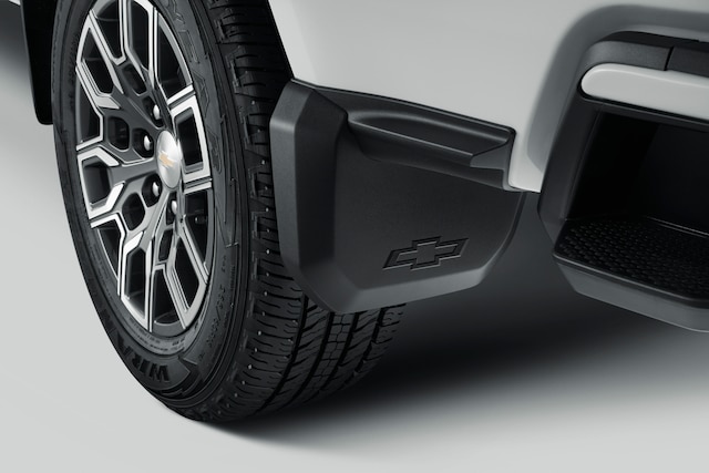 Crew Cab 5-Inch Rectangular Assist Steps in Black | 84844353 ...