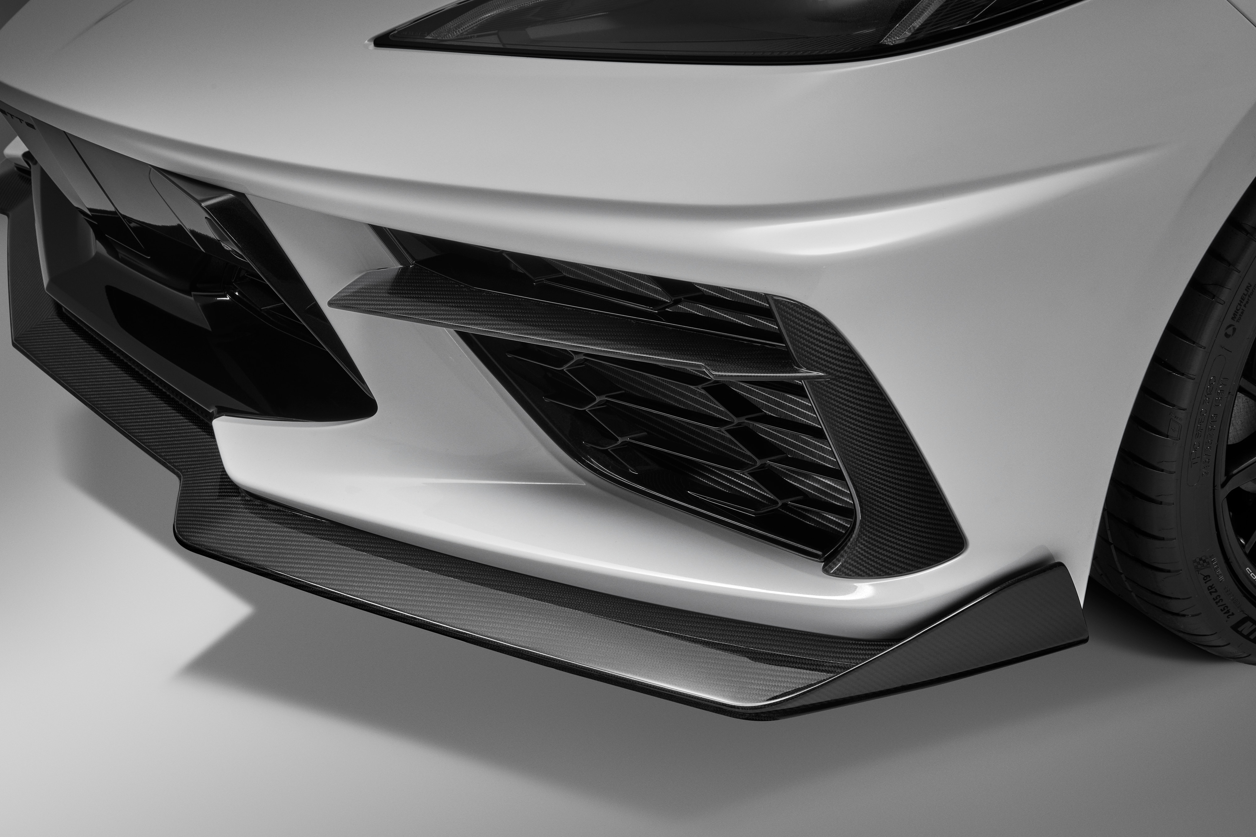 Grille Insert in Visible Carbon Fiber | 84574682 | Chevrolet