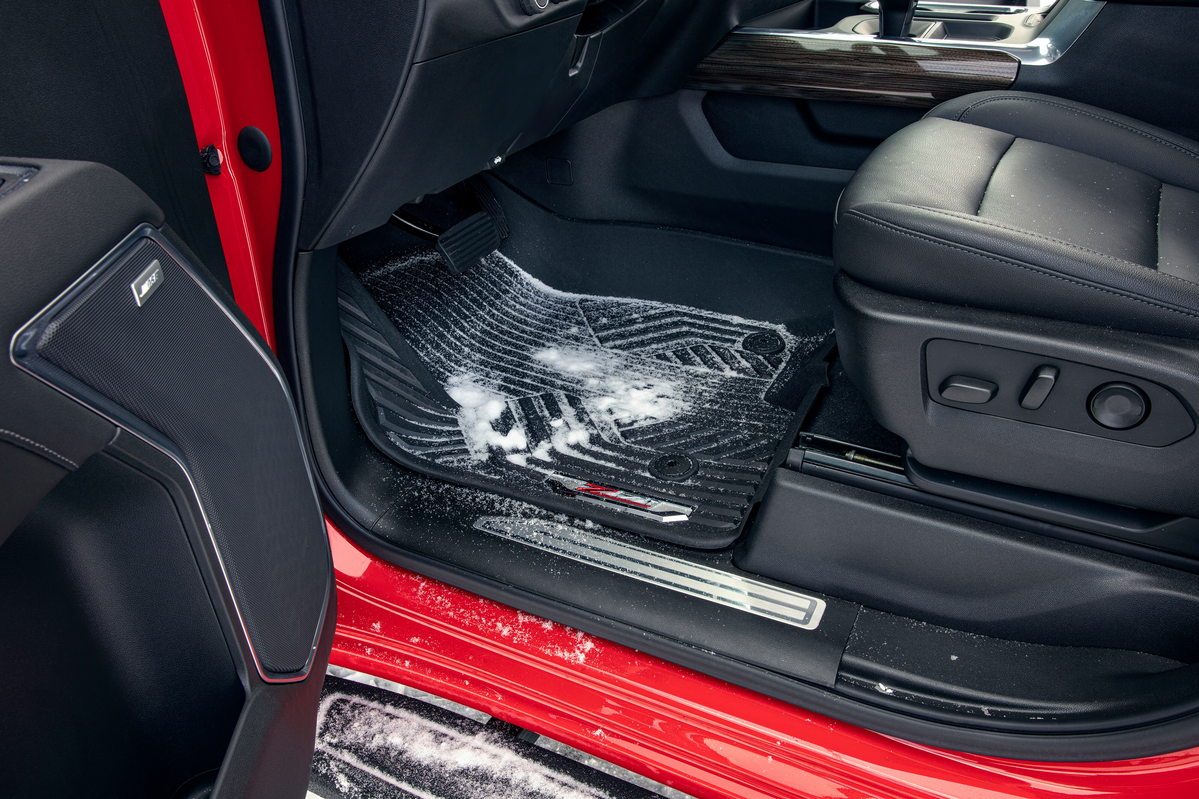Chevrolet First-Row Premium All-Weather Floor Liners in Jet Black