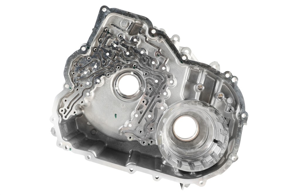 GM Genuine Parts Torque Converter and Differential Housing (Programming Required)