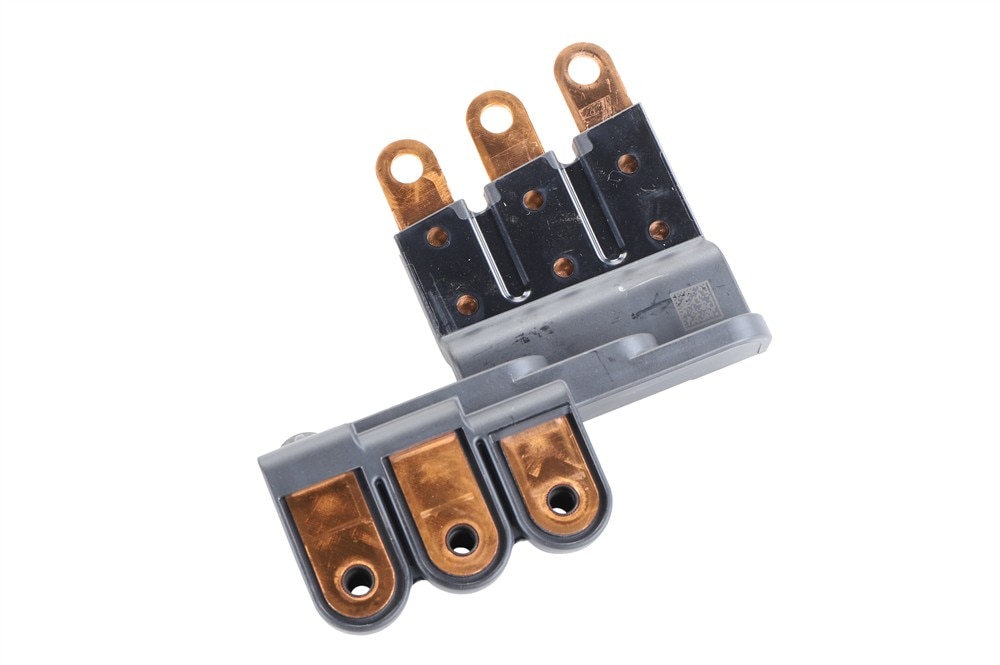 GM Genuine Parts Drive Motor Power Inverter Module Terminal Insulator Block