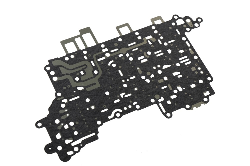 GM Genuine Parts Control Valve Body Spacer Plate with Gaskets