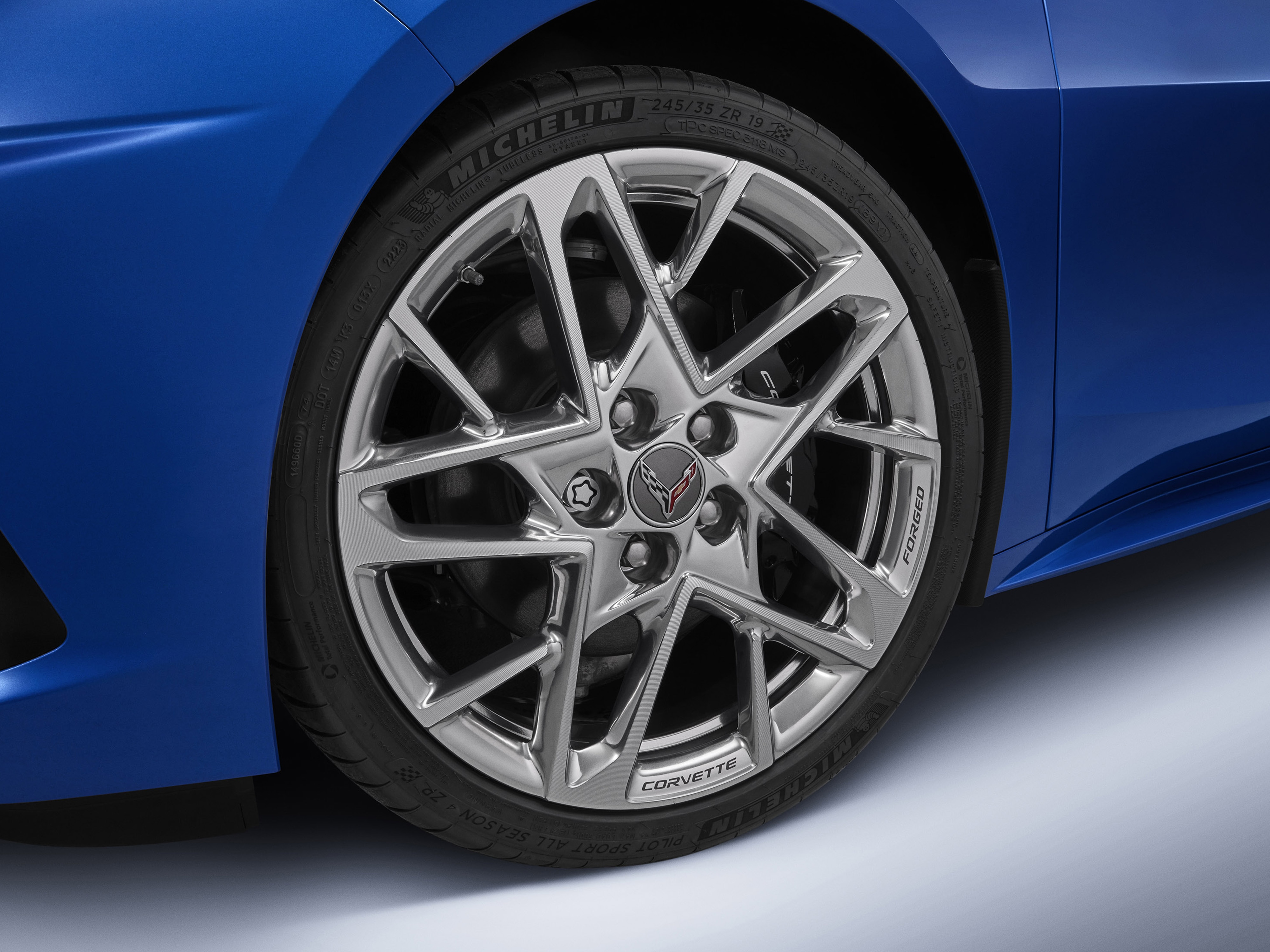 19x8.5-Inch Multi-Spoke Forged Aluminum Front Wheel in Polished