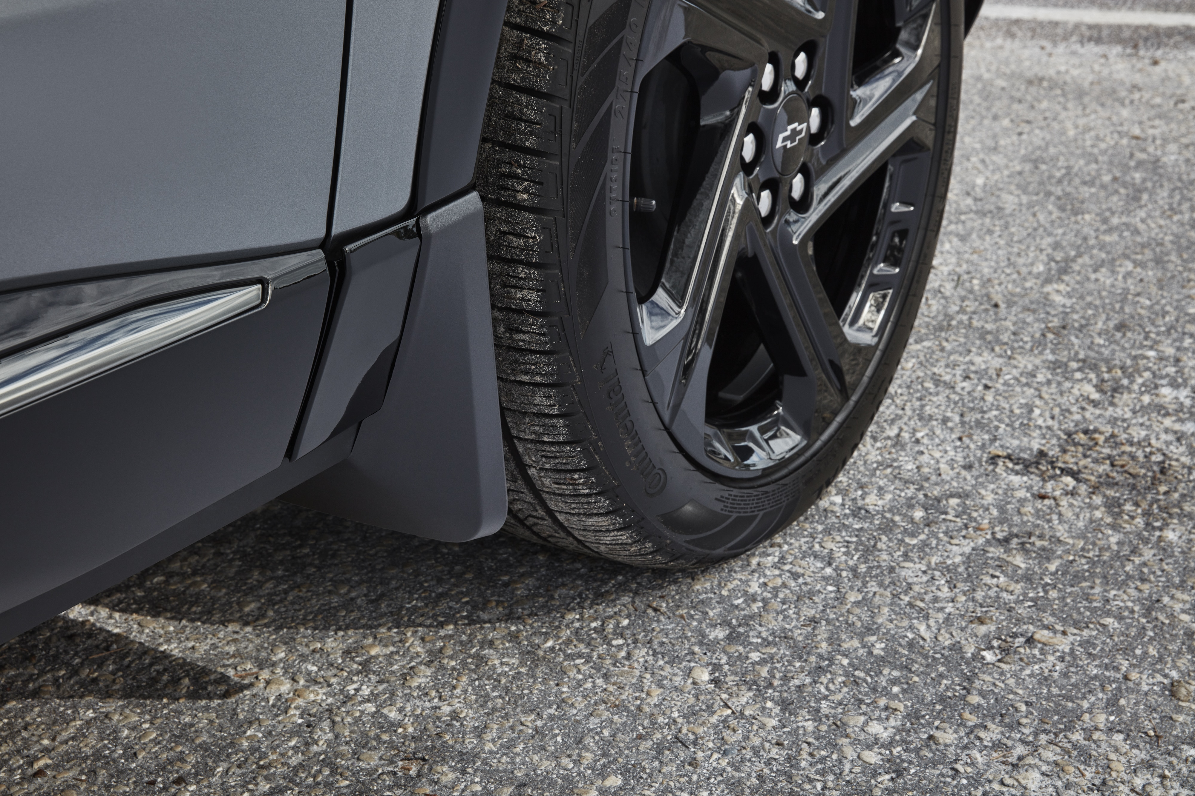 Front Splash Guards Molded in Black