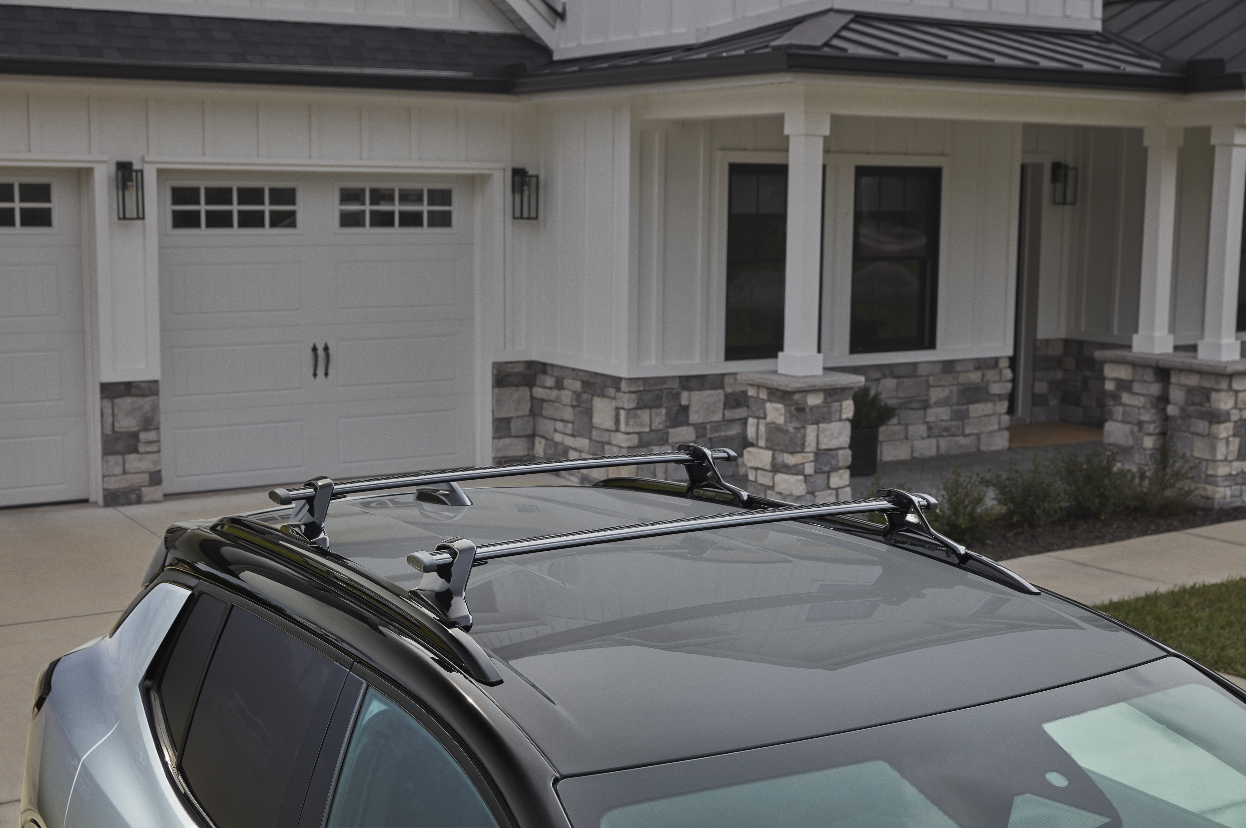 Roof Rack Cross Rail Package in Black