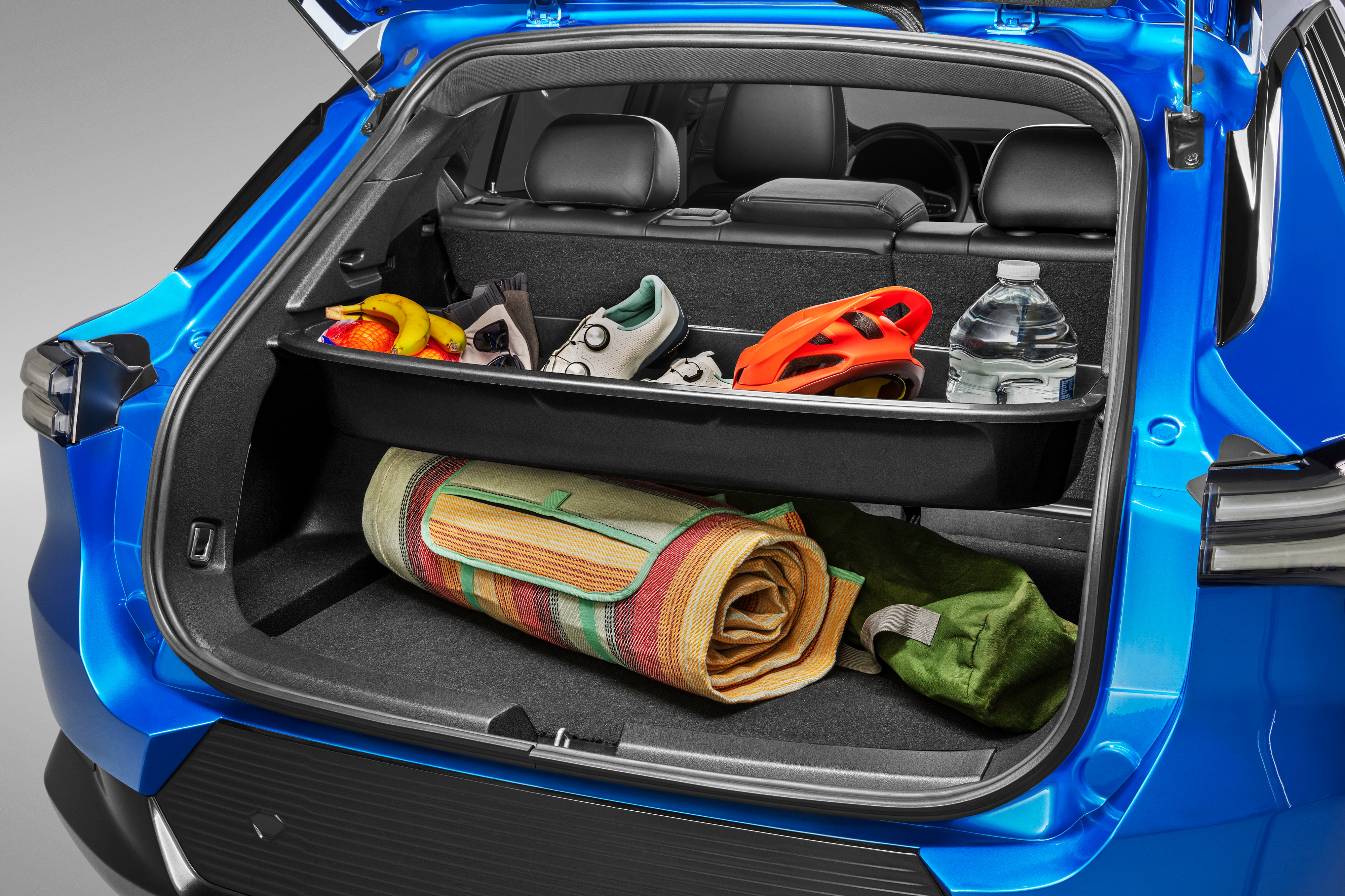 Cargo Shelf with Dividers | 85562571 | Cadillac Accessories