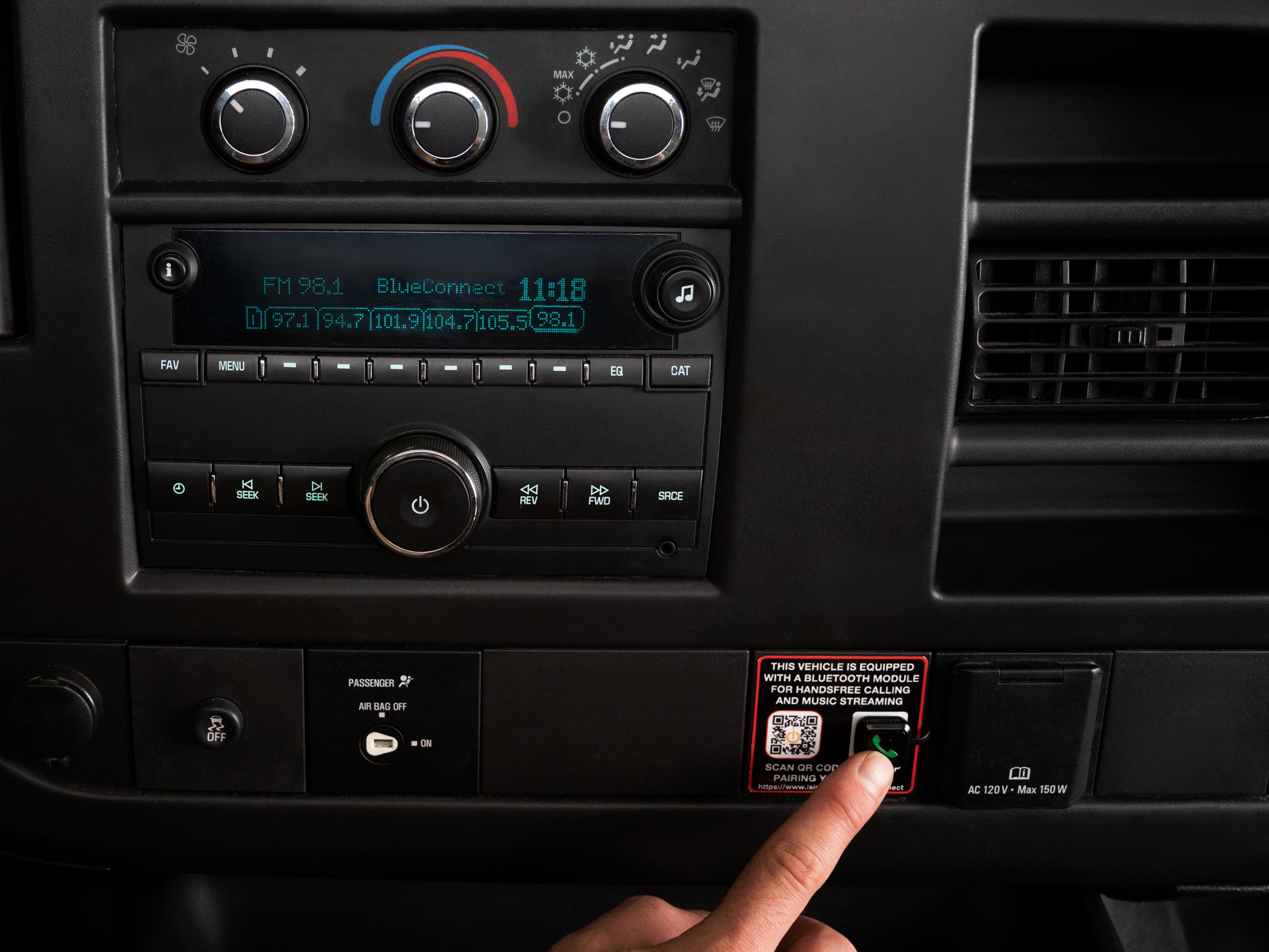 Bluetooth Phone Connection Kit by iSimple® - Associated