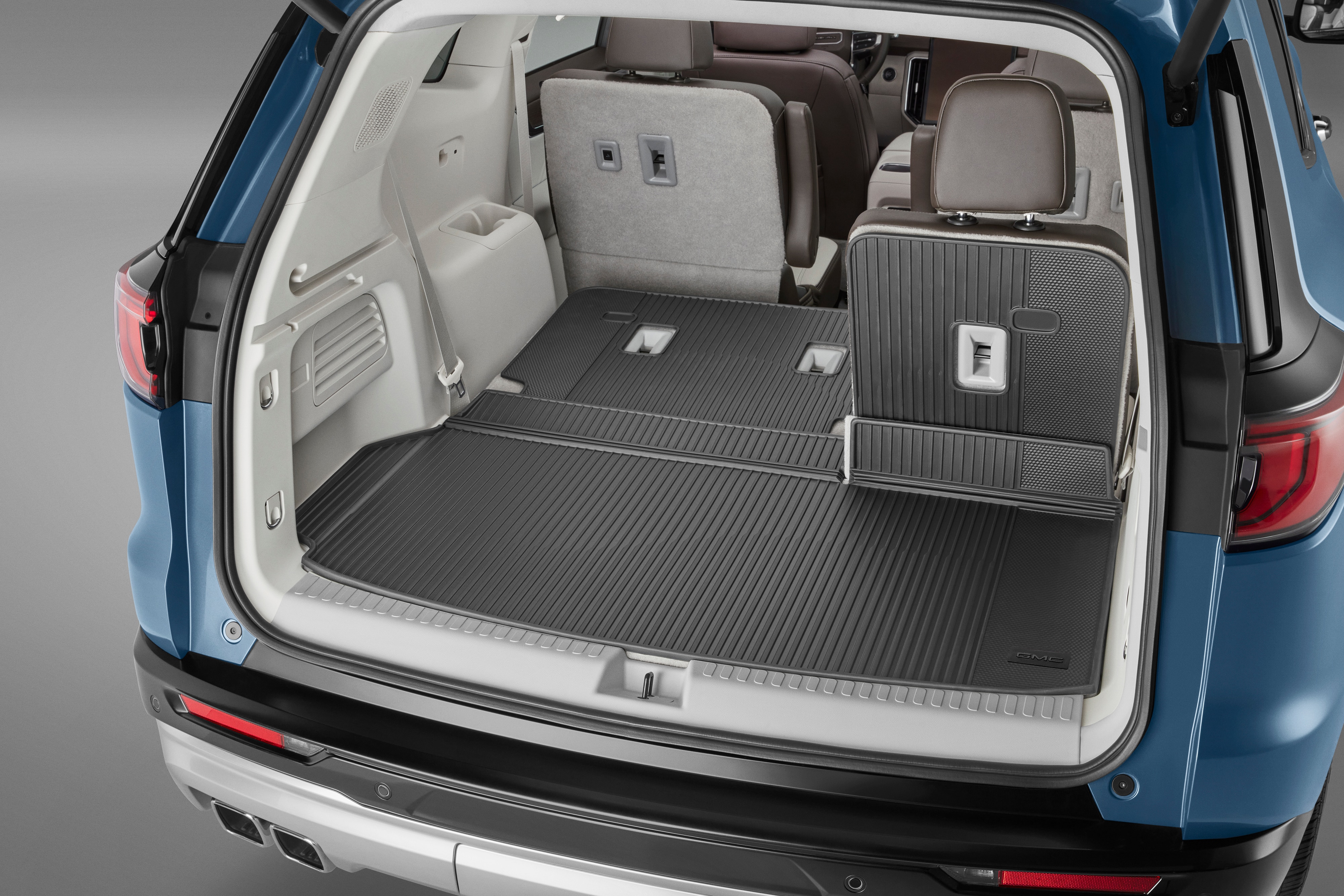 GMC Integrated Cargo Liner in Jet Black with GMC Logo