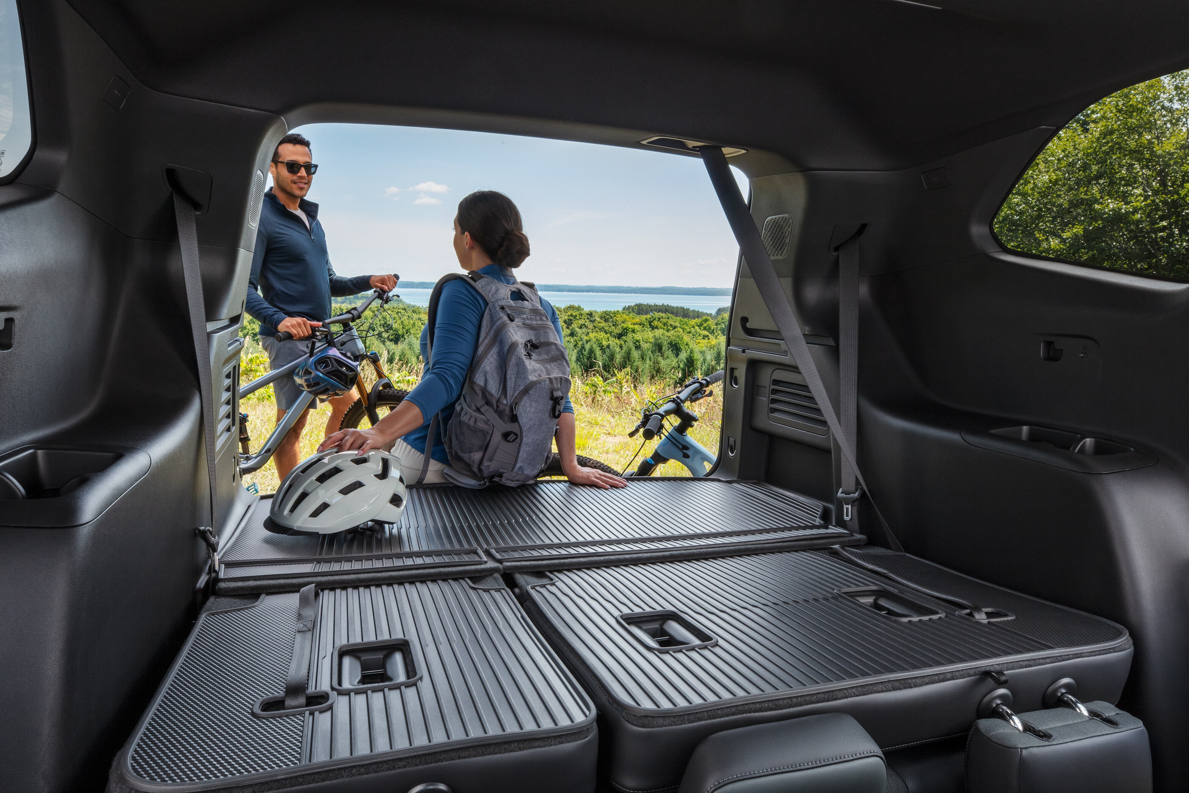 GMC Integrated Cargo Liner in Jet Black with GMC Logo