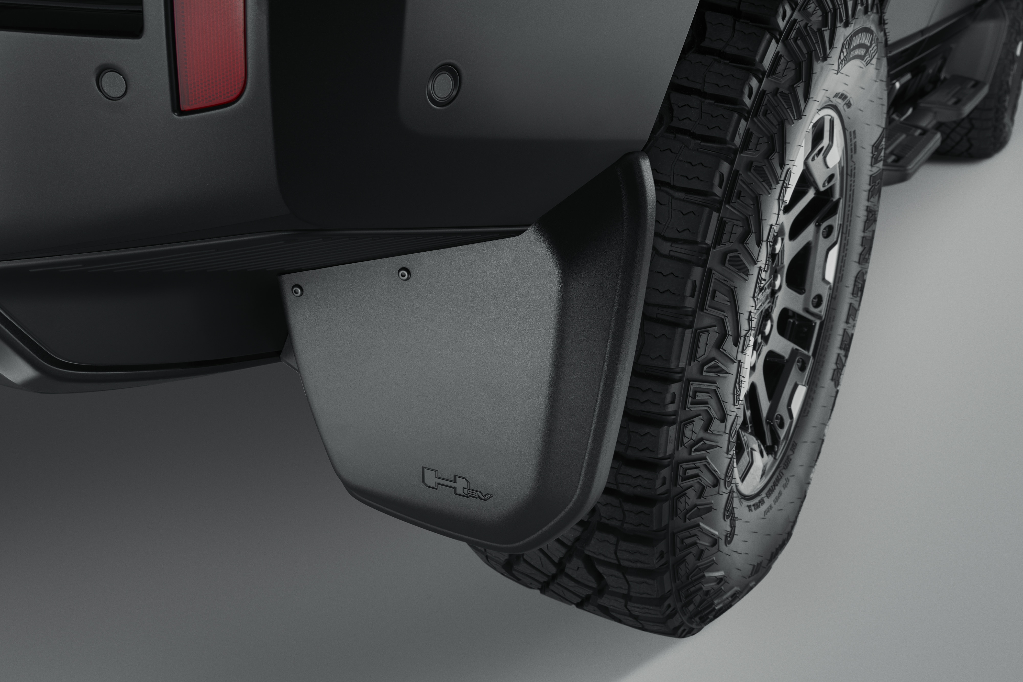 Rear Splash Guards Molded in Black with GMC HUMMER EV Logo